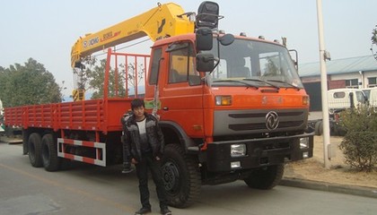 樂東黎族自治縣東風后雙橋隨車吊采購指南與湖北五環專汽特種設備高清圖解析